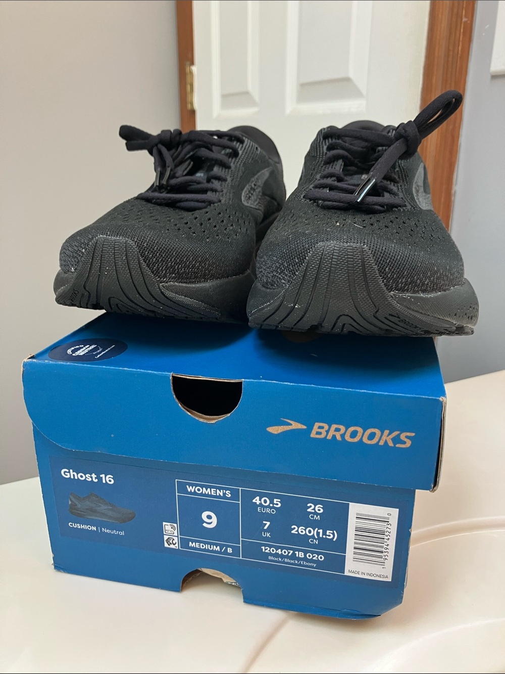 Brooks Women's Ghost 16 Size 9 Medium Black/Black Brand New (Retail $140) - Picture 3 of 6